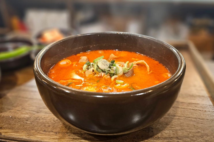  공덕 혼밥 파크자이 국밥 맛집 전일옥