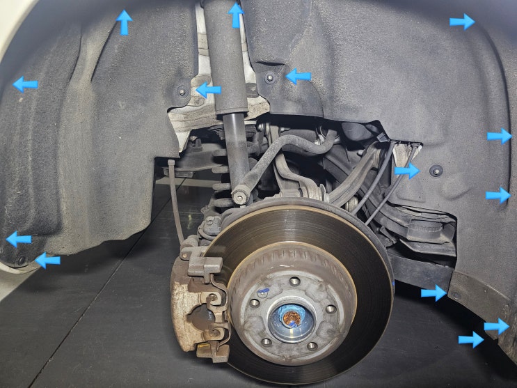 W205, W213 활대링크 교환 (쇼바 교환) W205, W213 활대링크 교환 (쇼바 교환)