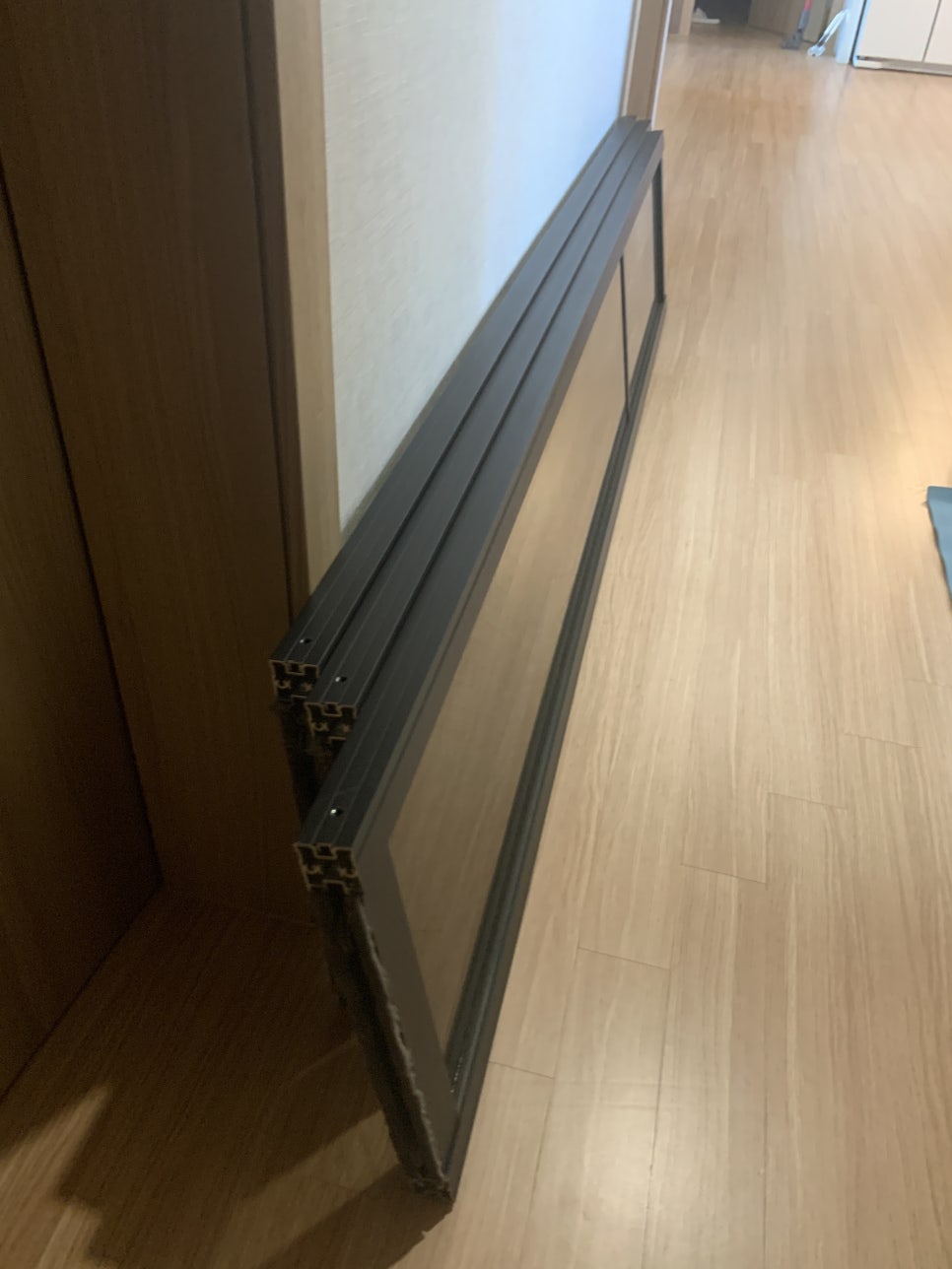 현관중문 끊어진 와이어교체 3연동중문 수리