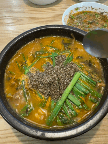  호매실 흑염소탕맛집 삼계탕도 맛있는 회식가능한 음식점