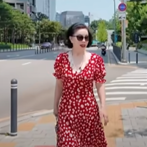 [안녕하세요 최화정이에요] 최화정 유튜브 피크닉 빨간색 도트 원피스