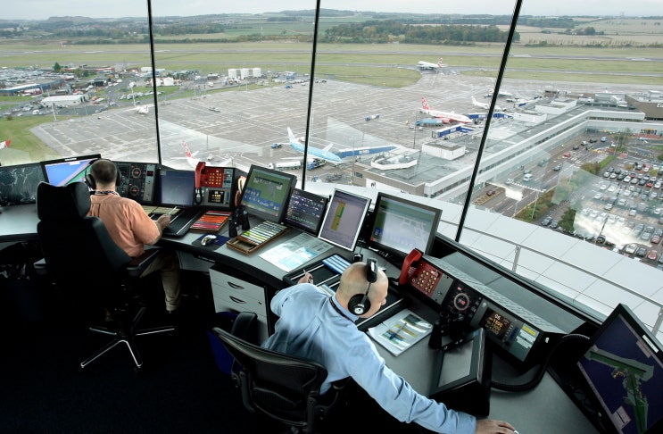  [AIM 4-1-1] 항공관제센터(Air Control Centers), 관제탑(Control Towers), FSS(Flight Service Station)