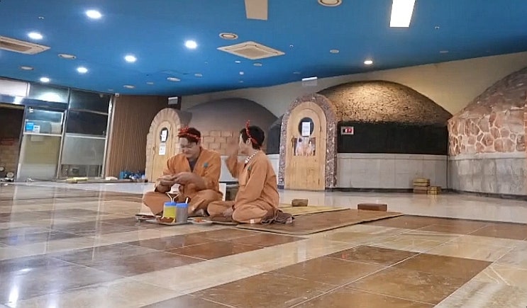 모두 놀란 <b>김원효</b> & <b>장모</b> 파주 찜질방 데이트 모습 <b>신랑수업</b>