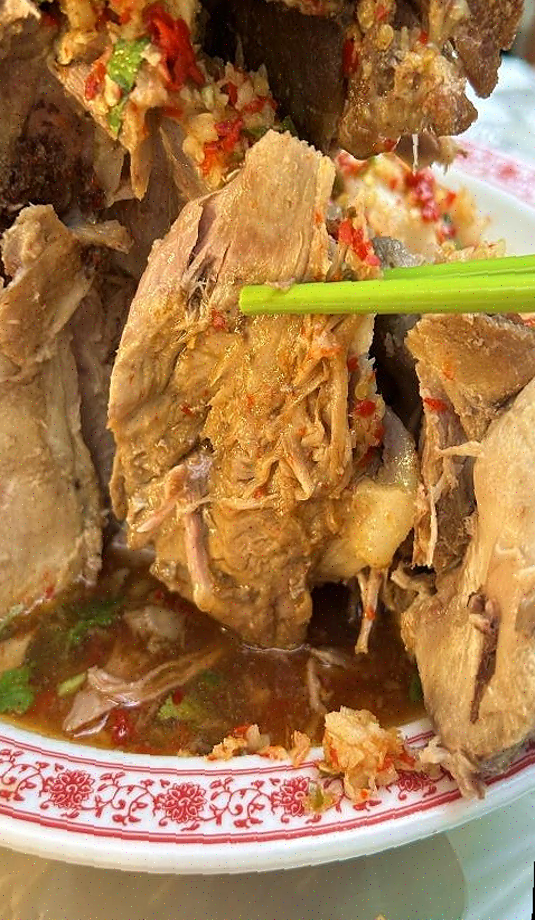  서면 데이트에서 태국 요리와 힙한 분위기를 즐기다