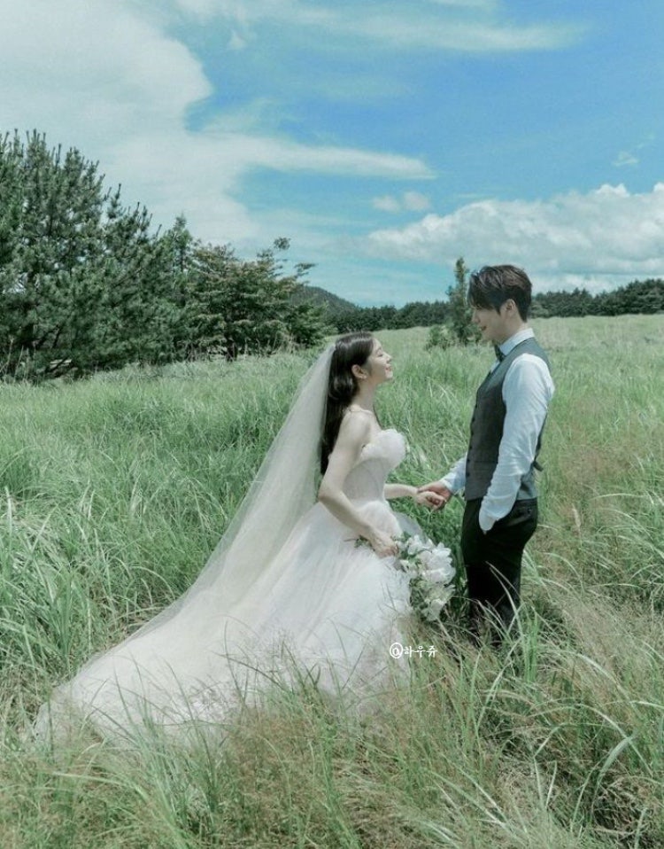 (다시봐도 레전드) 김연아♥고우림 결혼 2주년 웨딩드레스 화보