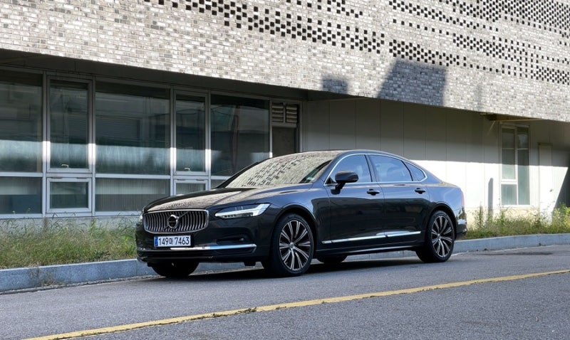 볼보 S90 B5 시승기_유럽 브랜드 세단 소비자 만족도 1위의 합리적이고 안전한 플래그십 세단