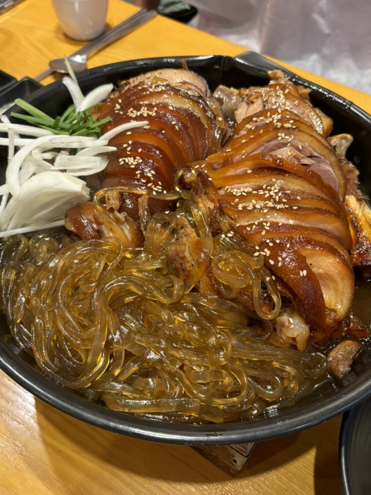  산내마을맛집 마왕족발 파주운정1호점 당면추가는 필수