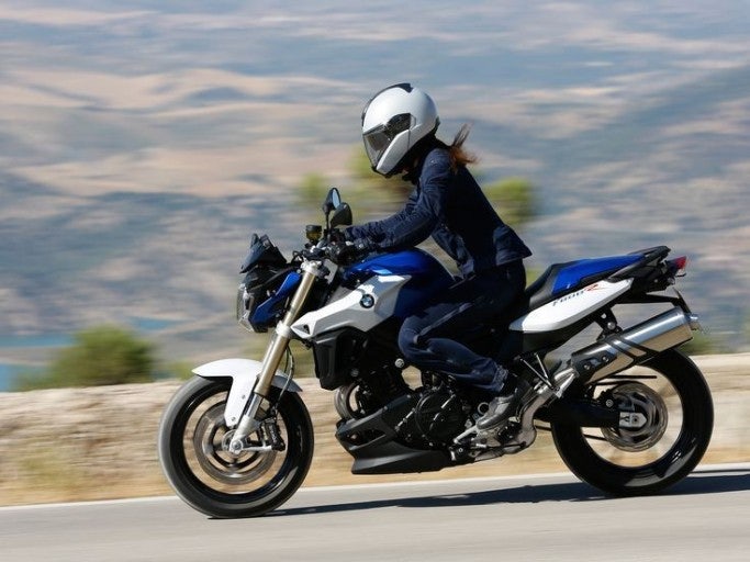 BMWF800R BMW모토라드 미들급바이크의 유혹