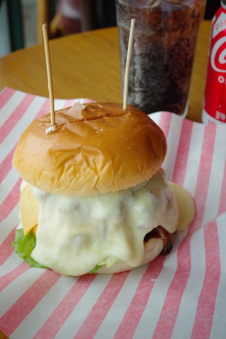  강릉 강문해변 수제버거 맛집 카페폴앤메리