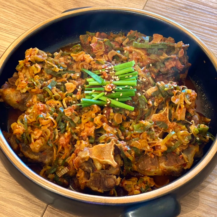  연남동 부모님과 가기좋은 소꼬리찜이 맛있는 깔끔한 한식집, 우미집1947