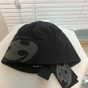 [Sansan Gear] 산산기어 로고 비니 차콜 24 FW 착샷 후기