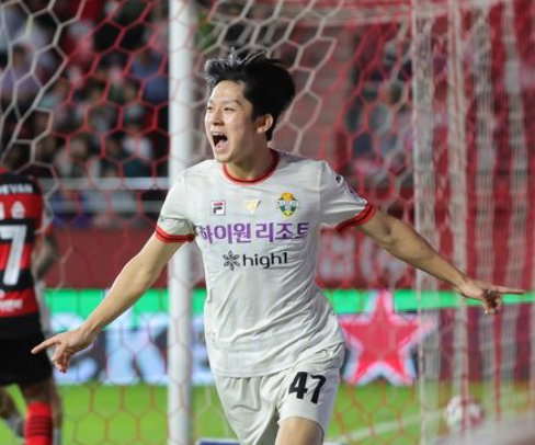 <b>양민혁</b> 강원에서 스탯, <b>토트넘 합류</b>시기