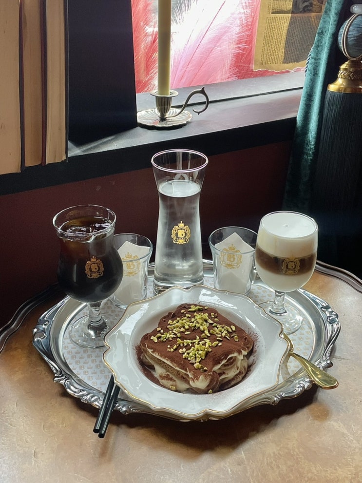  성수 카페 브루크 분위기 좋은 건대 커피 디저트 맛집