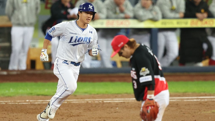 '홈런 4방과 선발 대니 <b>레예스</b>의 7이닝 <b>호투</b>' 삼성 라이온즈... 
