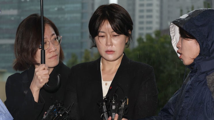 <b>경찰</b>, '<b>문다혜</b> 음주운전'…치료병원 압수수색