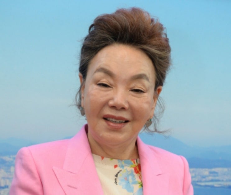 <연예가핫이슈> 배우 김수미, 향년 75세로 별세..."다양한 엄마 연기와 웃음 주던 배우" <연예가핫이슈> 배우 김수미, 향년 75세로 별세..."다양한 엄마 연기와 웃음 주던 배우"