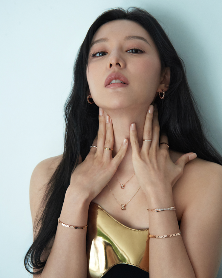  김지원 스톤헨지 목걸이 반지 크로싱, 달 컬렉션은?