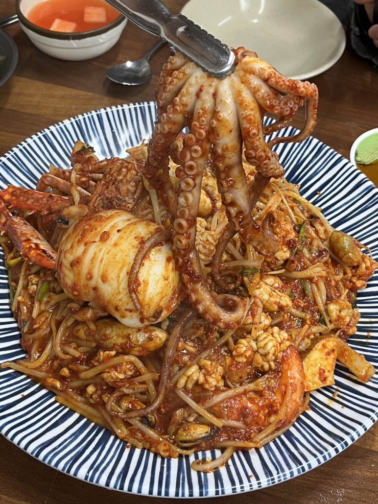  종로 3가 맛집 소문난 마산아구 | 가성비 좋은 매콤한 해물찜
