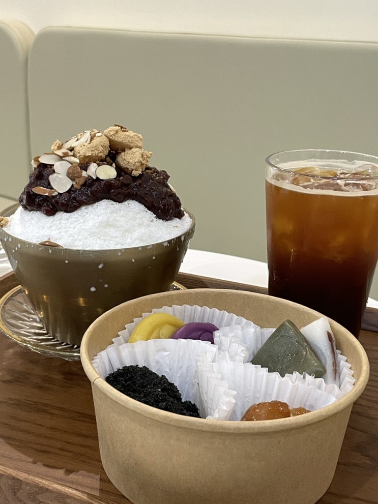  서울역 맛집 | 원조공주떡집 서울스퀘어점 | 흑임자밤찰떡과 인절미 팥빙수 | 커피도 맛있어서 놀래미