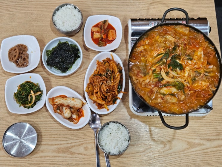  서울 용문시장 맛집 옹기종기(구) 대복백반 용산 데이트 가볼만한곳