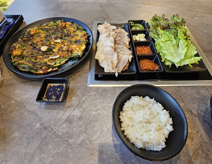 아산 신정호 맛집 궁전해물칼국수 아산신정호점 후기 아산 신정호 맛집 궁전해물칼국수 아산신정호점 후기