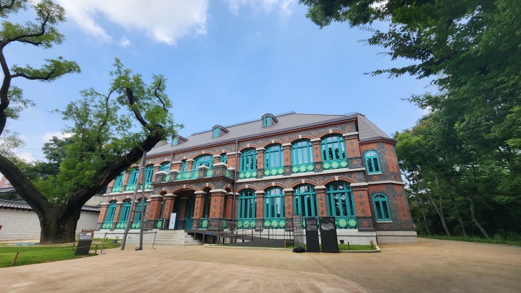  덕수궁 돈덕전 전시 투어 구경 서울 궁궐 놀거리 혼자 여행 가볼만한곳