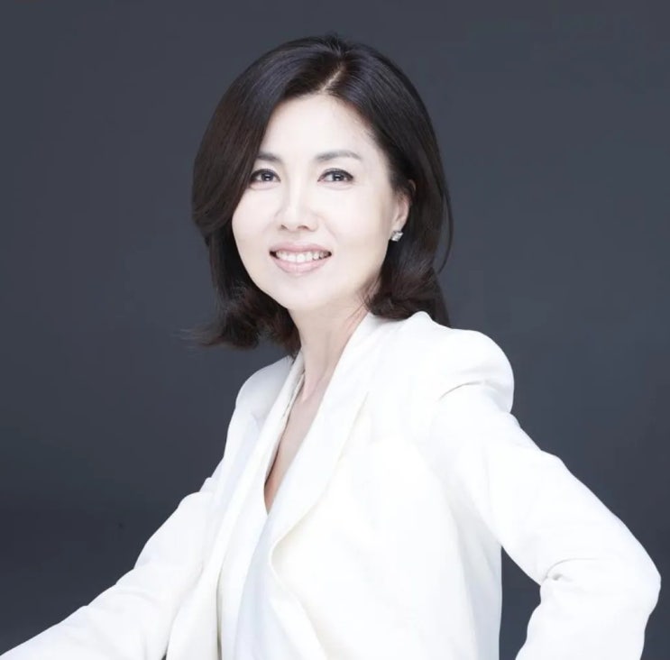<b>백지연</b> MBC'<b>강연자들</b>'에서 강연중 눈물 사연