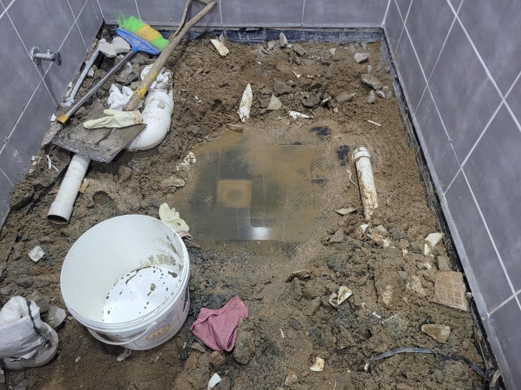  인테리어현장 화장실막힘 막힌하수구 뚫는법 내시경 카메라 점검 서울 경기