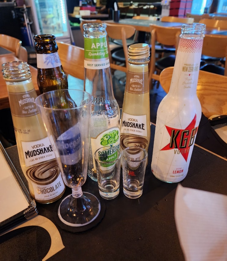  [맥주야] 모든 술 종류가 다 있는 찐 직장인 맥주창고 술집