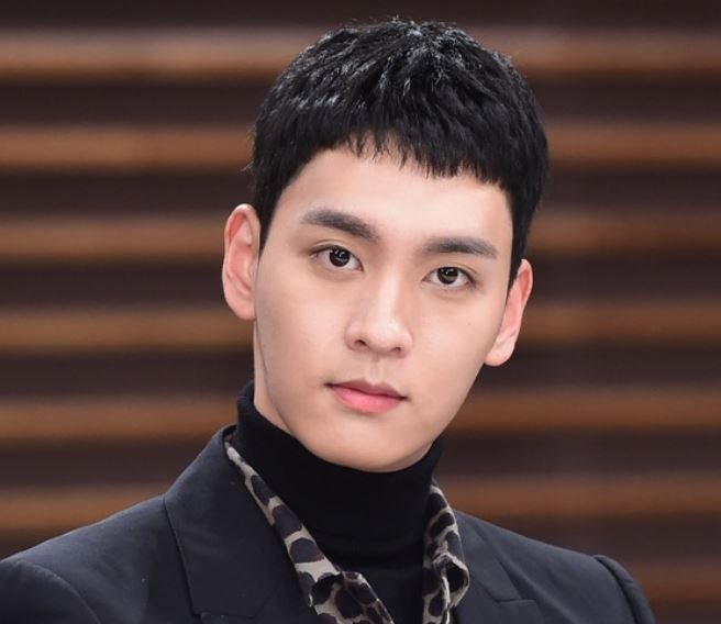 최태준 아내 박신혜 배우 아들 최주원 형 최학준 아버지 어머니 나이 키 혈액형 학력 고향