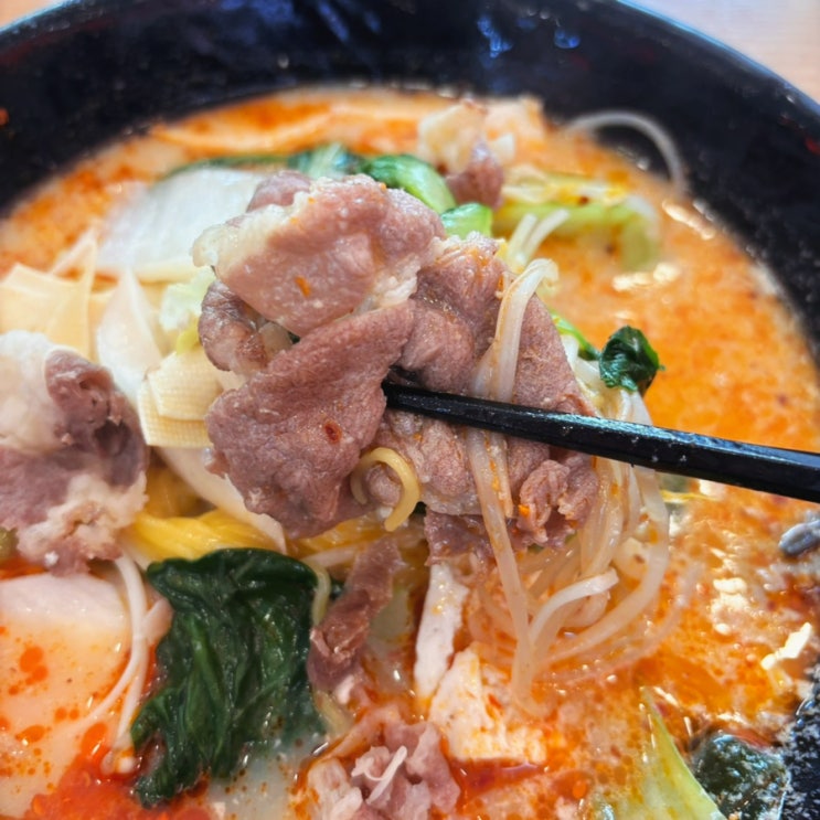  고대 마라탕 정문에서 가까운 백미향마라탕 고대점