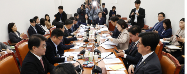 <b>김건희 상설특검</b> 규칙 개정안 국회 운영 위원회 통과: 여당 배제... 