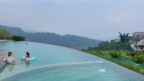  사파 토파스 에코로지 Topas Ecolodge | 수영장, 해피아워