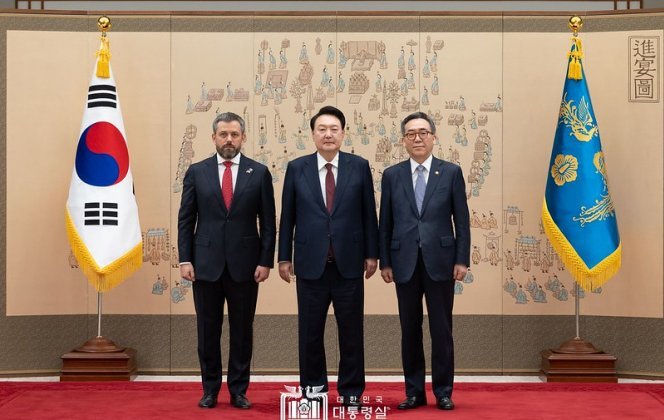 <b>주한</b>라트비아<b>대사</b>, 대한민국 대통령에 <b>신임장</b> 제출