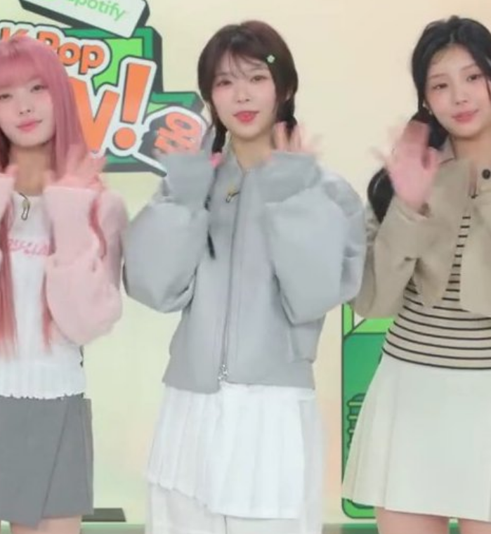 241026 아일릿 모카 하이브 소속 아이돌 케이팝 브이 방송 속 귀여운 자켓 패션 정보
