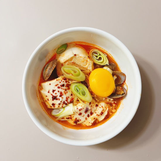  순두부찌개 끓이는 법 양념장 만들기 레시피 바지락 조개 순두부찌개