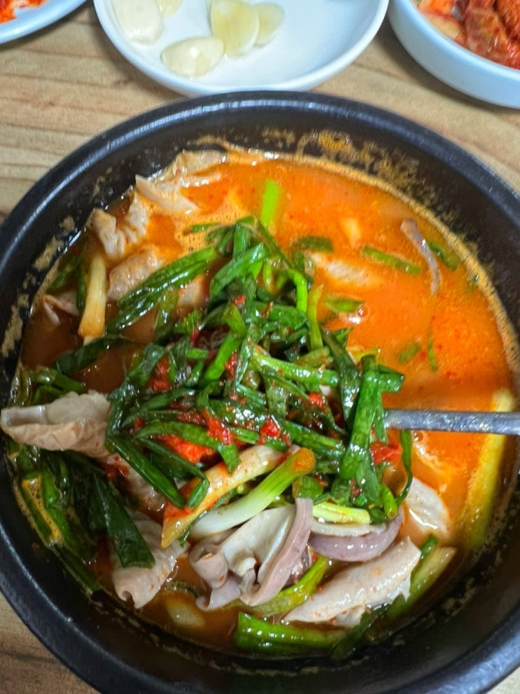  파김치 넣어먹는 순대국밥! 순대국밥 러버라면 꼭 한번 들려야 할 구례 전통 순대백화점