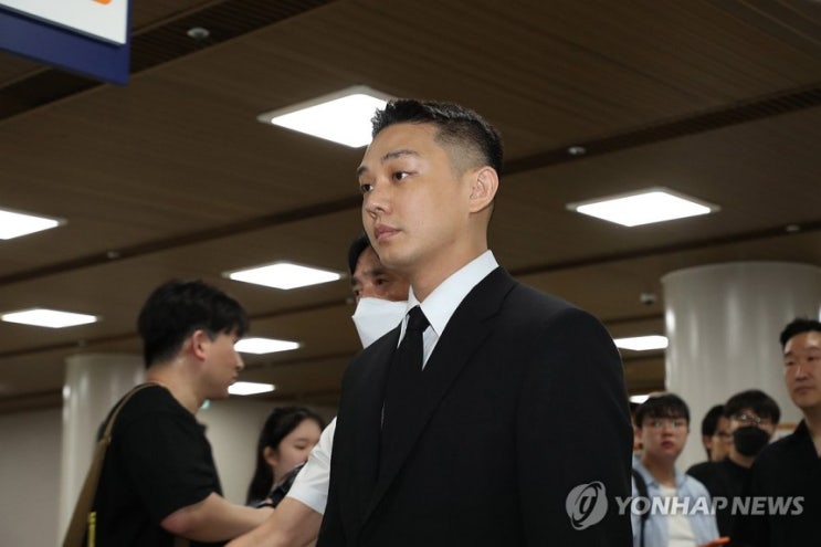 실형 유아인, 2심서 "악의적 아니었다" 선처 호소 #<b>지옥</b> #<b>김성철</b>