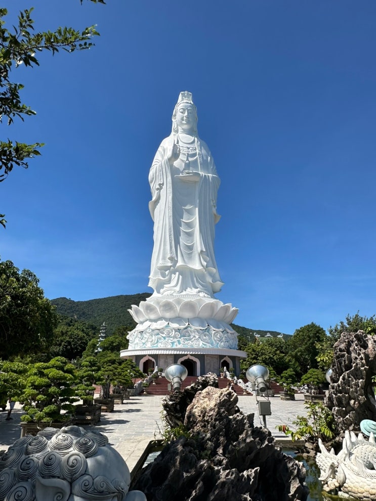  베트남 다낭 여행 필수 코스, 해수관음상, 바이붓 해변 경치 구경 린응 사원 (Linh Ung Pagoda) 후기