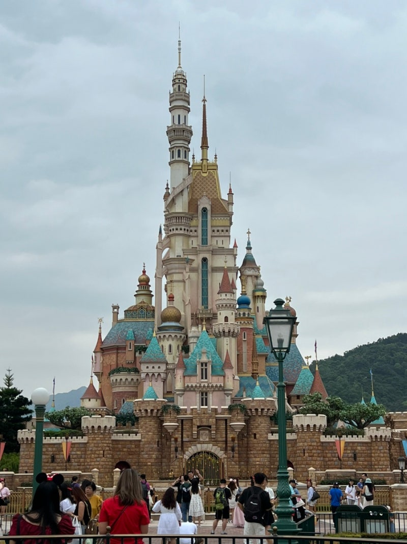 홍콩 4박 6일 여행 2일차(홍콩 디즈니랜드 입장권, 웨이팅, 식당, 꿀팁) : 네이버 블로그, image size:800x1067