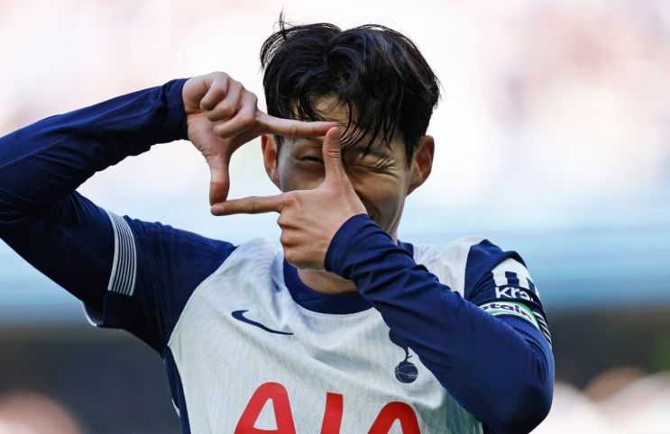 손흥민, AFC 남자 국제 선수상 4회 수상! 박윤정 감독, 여자 올해의 지도자상 손흥민, AFC 남자 국제 선수상 4회 수상! 박윤정 감독, 여자 올해의 지도자상