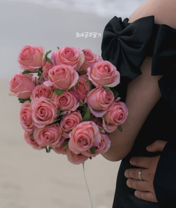  [내돈내산] 제주도 웨딩스냅용 조화 빈티지 핑크 장미 부케 후기 – 완전 만족!