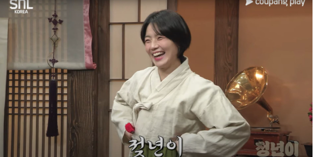 <b>안영미</b>, '젖년이' 이어 욕설 논란...이번엔 생방 욕설 '도마 위'