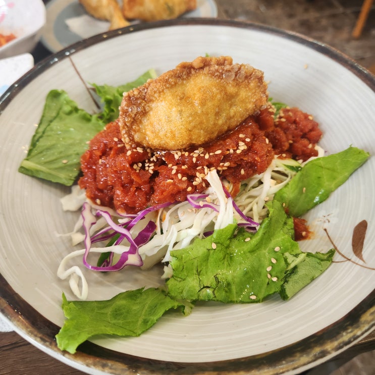  청주 깔끔한 만두가 맛있는 줄서는 맛집 '원조고추만두국집'