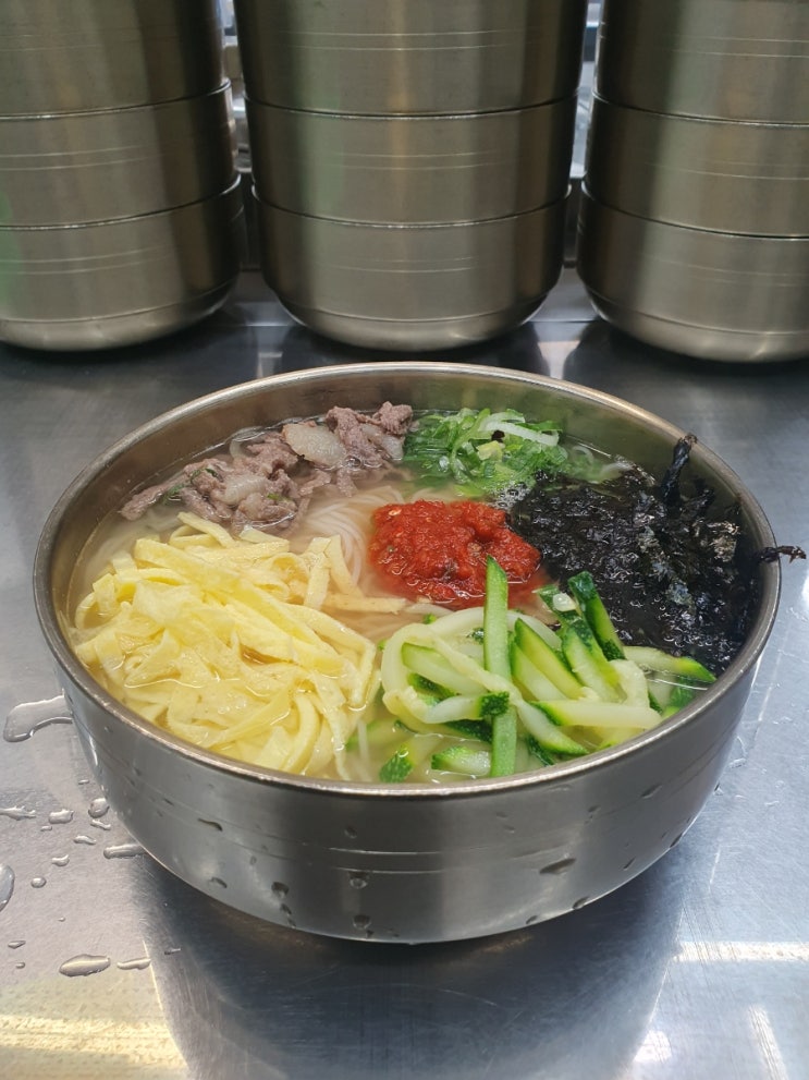  수유리우동집 창동점과 상계점 반죽기가 연달아 고장 났습니다. 그러나 영업에는 전혀 문제없습니다. 자가제면하듯 자가 수리했습니다.