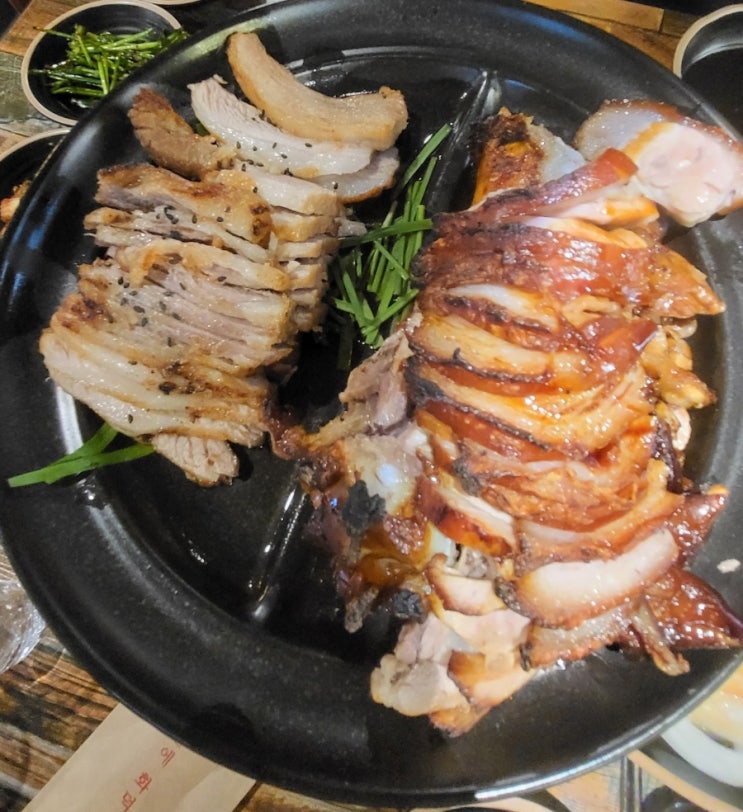  태릉입구 맛집 화덕 족발 보쌈이 맛있는 족발신선생 묵동점