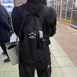 [MISCHIEF] 미스치프 백팩/ 롬버스 백팩 블랙 (RHOMBUS  BACKPACK BLACK) 리뷰 착용샷