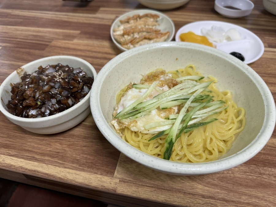 Gyeongmyeongjunggukgwan photo 6