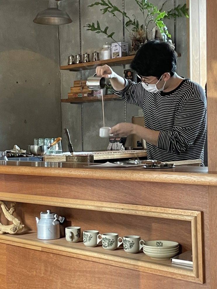  [성수 카페] 높은산 : 인도 짜이를 만날 수 있는 이색 카페