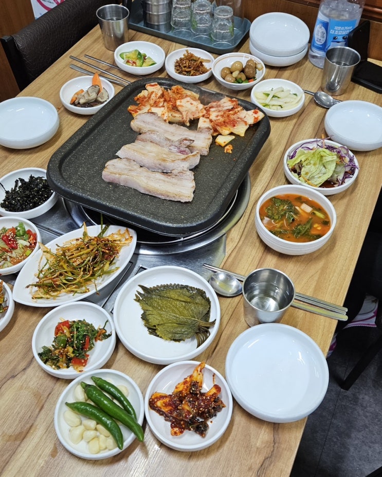  봉천동 냉삼겹살 로컬 맛집 ‘옛골생고기’ 내돈내산 후기